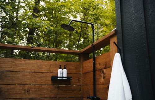 Luxury tiny cottage with deck hammock and hot tub! - Foto 11