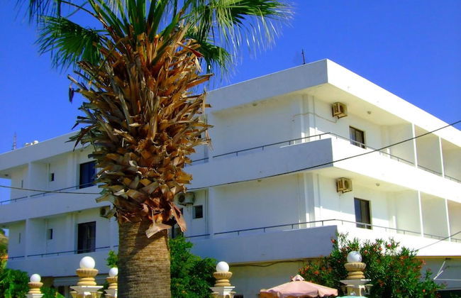 Antonios Hotel - Photo 43