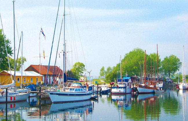 Apartment in Orth by the Yachting Port - Foto 13