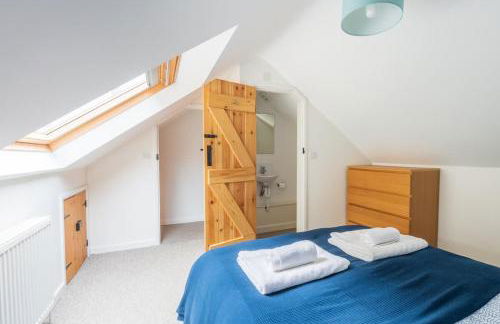 Riverside Bothy In Heart of Scenic Harbour Village - Photo 11