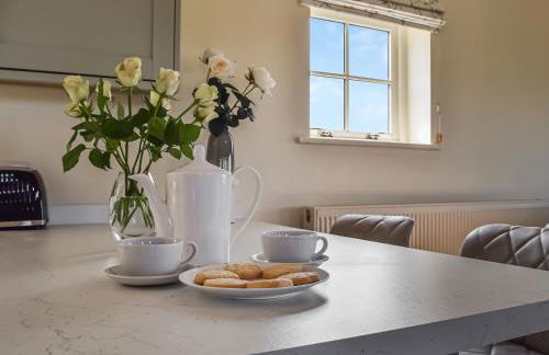 The Stables - Photo 7