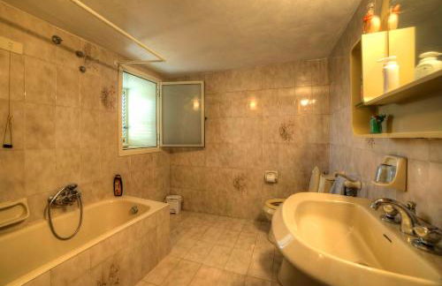 Villa with pool and tennis court - Foto 27