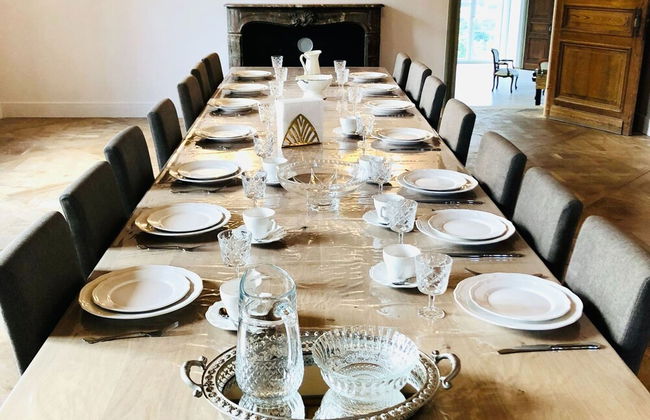 Elegant Hillside Mansion - Photo 25