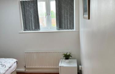 Luxury 4 Bed 3 bath 6 mins from City Renter - Foto 30