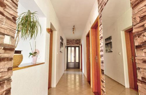 Apartment Gesamte Wohnung mit Terrasse und Meerblick by Interhome - Photo 29