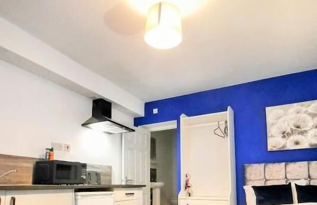 Stay Sleep Rest-Burford Road - Photo 12