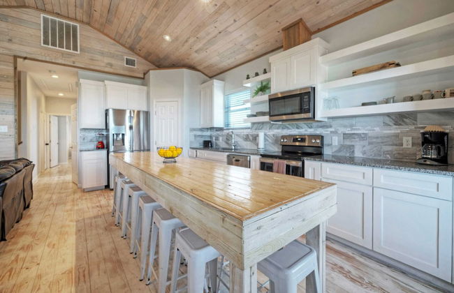 Sleeps 26 2 Homes w/ Waterfront Pool + Boat Dock Laguna Village Escape - Foto 66