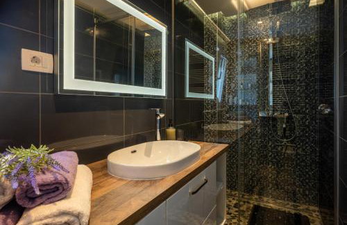 Apartment Tikvarin, Kaštel Kambelovac - Photo 20