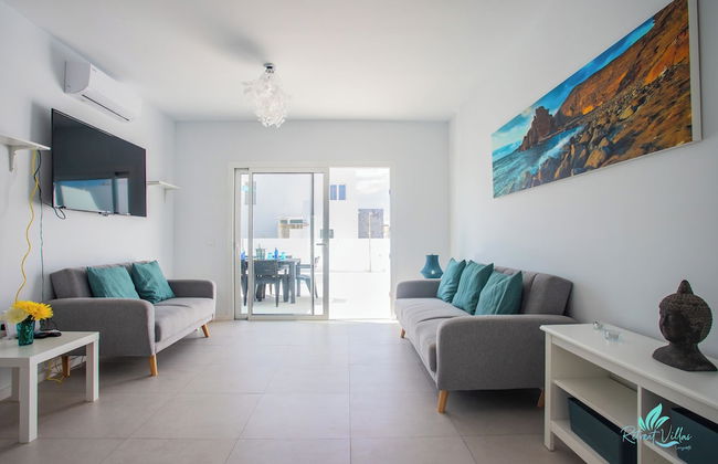 2-bed Villa in Playa Blanca By Retreat Villas - Foto 9