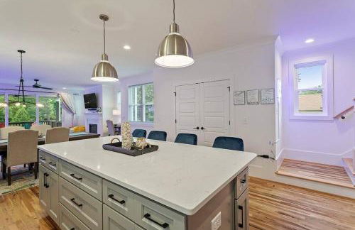 Home Near Lenovo Center and Carter Finley - Foto 14