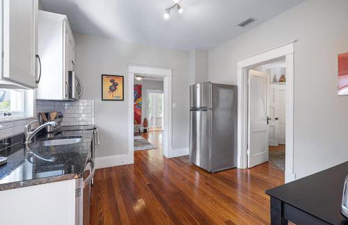 Old City Hideout l Historic l Walk to St George - Foto 19