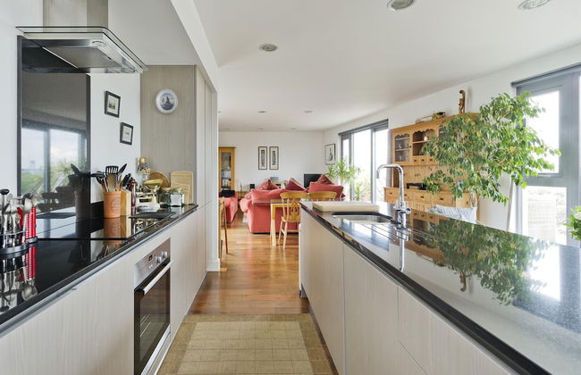 Superb Apartment With Terrace Near the River in Putney by Underthedoormat - Foto 10