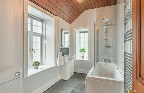 Groudd Hall - Photo 27