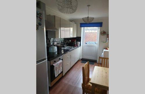 A home away from home with a big welcome - Photo 6