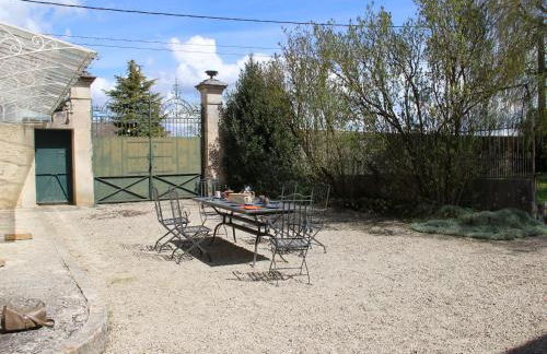 Boutique Holiday Home in Bouix With Garden - Foto 24