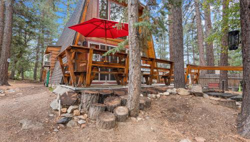 Zen Den - Beautiful A-frame cabin with classic brick wood burning fireplace and a hot tub - Foto 3