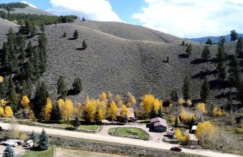 Rustic Cabin Rental with Mountain Views Located in the Gorgeous Gunnison National Forest, Colorado - Foto 37