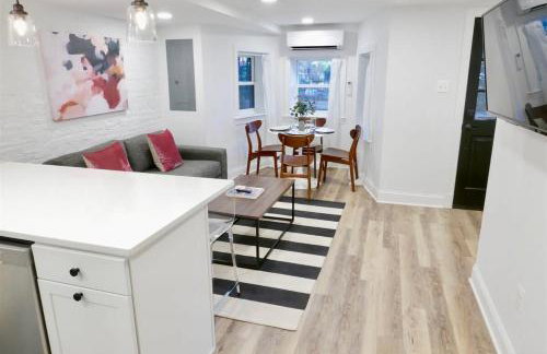 On DCs Doorstep Family Friendly 2 bed Cap Hill Apt - Permit - Foto 10