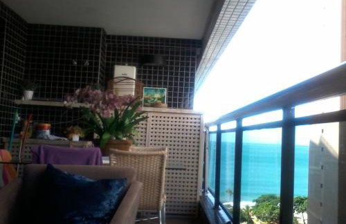 Maravilhoso Apartamento na Beira Mar - Foto 2