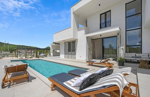 4 Bedroom Gorgeous Home In Bilice - Foto 2