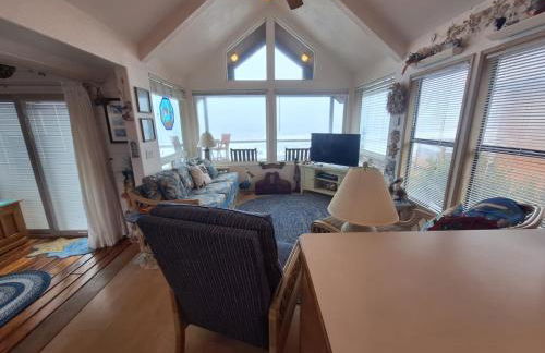 Luxurious Oceanfront Cabin 7 Getaway W Hot Tub - Foto 30