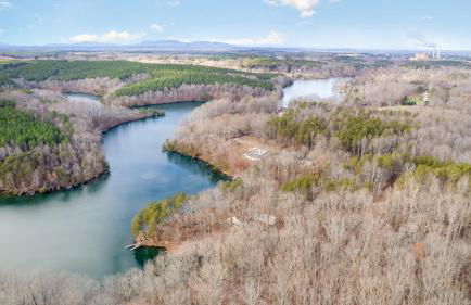 Lake Point Escape on Belews Lake - Foto 10