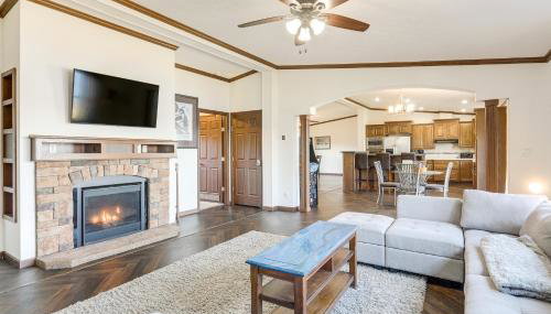 Ski, Fish and Relax Fireside Mink Lake Retreat! - Foto 1