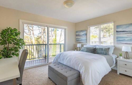 Ocean View Retreat Mins to Beaches & Trails - Photo 13