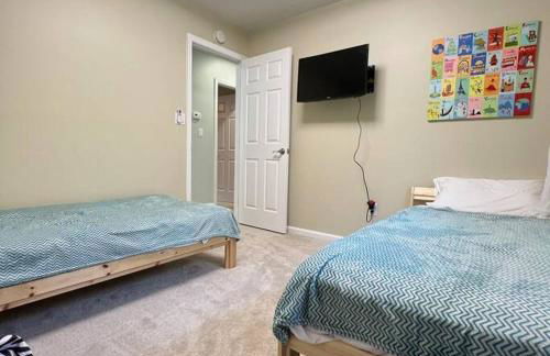 Quantico Graduation Home Visit DC 5 bedrooms 2 King Beds Stafford - Foto 37