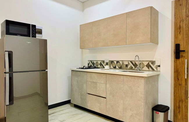 w Glorious Loft w Elegant Balcony in Cali - Photo 4