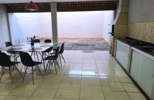 Casa Grande com área Gourmet e Garagem - Foto 37