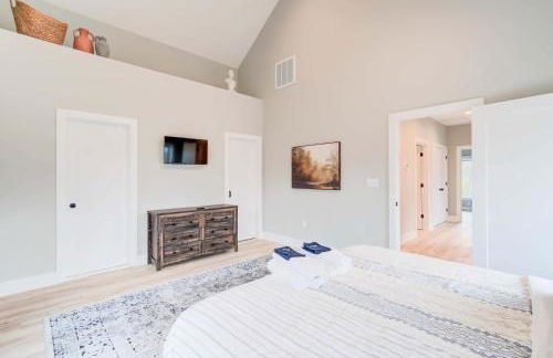 Modern Family Cabin 1 min to Bryce Fire Pit KING Bed - Foto 30