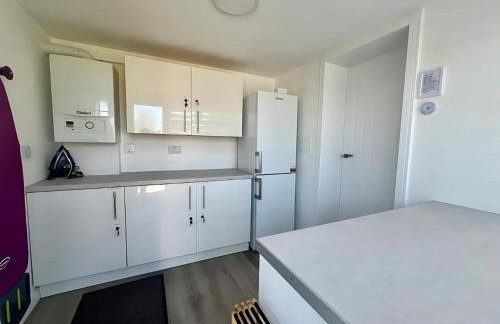 Dunmuir House 4 Bedroom 2 bathroom House & Garden in Denny - Photo 14