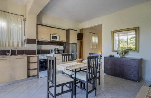 Yolanda Studios - Photo 5