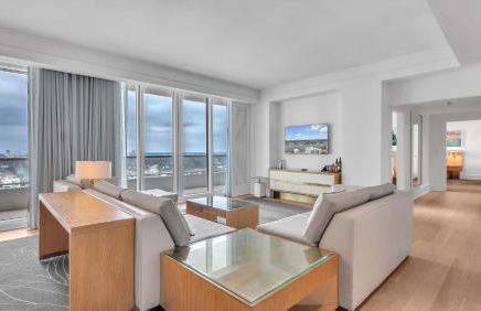 Ritz-Carlton 2br 17th fl Penthouse Hotel Condo - Foto 16