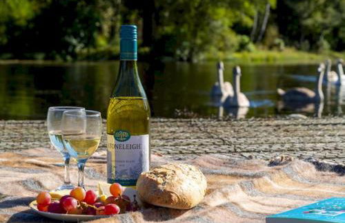 Beautiful 3BR Holiday Home in Stunning Location - Pass the Keys - Foto 27