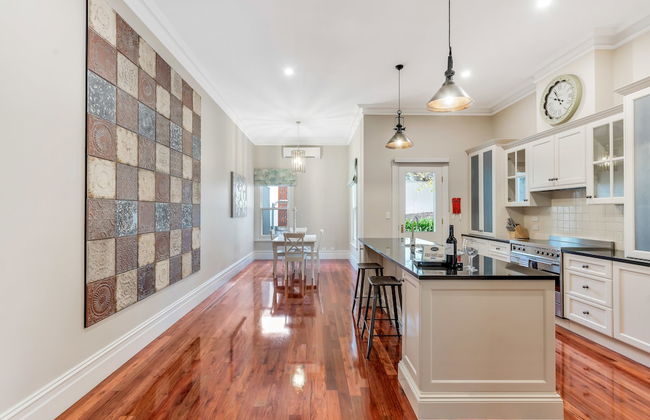 Grandview Accommodation - The Flaxley Apartments - Photo 14