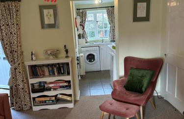 2 bedroomed cottage near quay - Foto 11