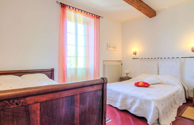 3 bedroom House in Althen-des-Paluds with private pool and garden - Photo 24