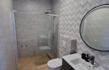 Villa Madison, Spacious Sea View Apartments Near Zadar with heated pool - Photo 32