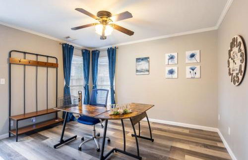 Spacious beautiful home near Kalahari Resorts (9min) - Photo 13