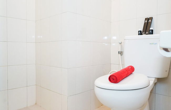 Homey Studio Signature Park Grande Apartment - Photo 12