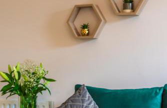 3 Bed Spacious Stylish House, Southampton - Off Road Parking & Private Garden - Sleeps 7, Close to City Centre - by Blue Puffin Stays - Photo 9