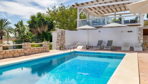 Boutique 2BR & 2BA Apt at Villa Bonica Estate - Foto 1, sunbed