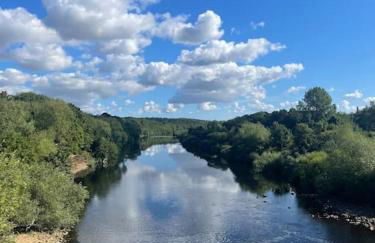 10 Bed Stunning House in village, with Hot Tub - Photo 2