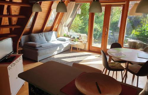 Nurdachhaus auf großem Grundstück - Foto 4