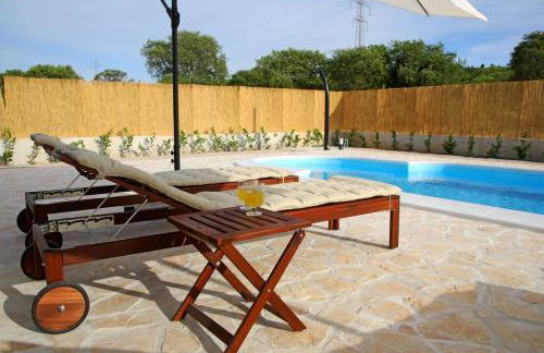 Modern Guest House Rak with beautiful pool - Photo 12