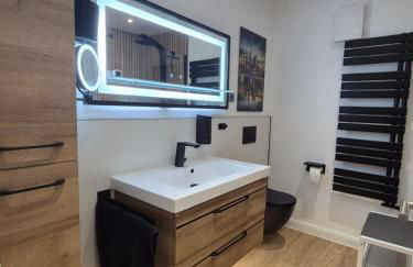 Großes (ca.230m²) freistehendes Einfamilienhaus - Foto 8