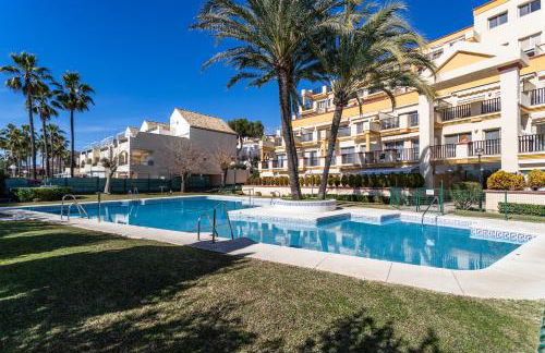 2 Estudios en La Romana Playa, uno con vista parcial mar y otro vista a la piscina - Foto 3