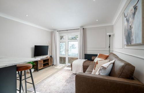 2 Bed Flat in Woking Central - Foto 40